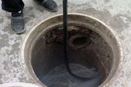 枣庄滕州地漏管道疏通管道,高新区清理化粪池,蹲坑厕所堵了塑料硬物